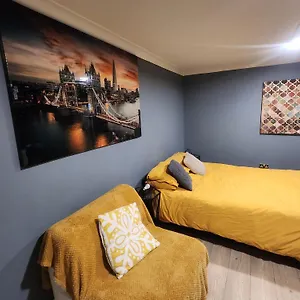 Dodi Aparts London, Near Stratford Close To Tube Station London