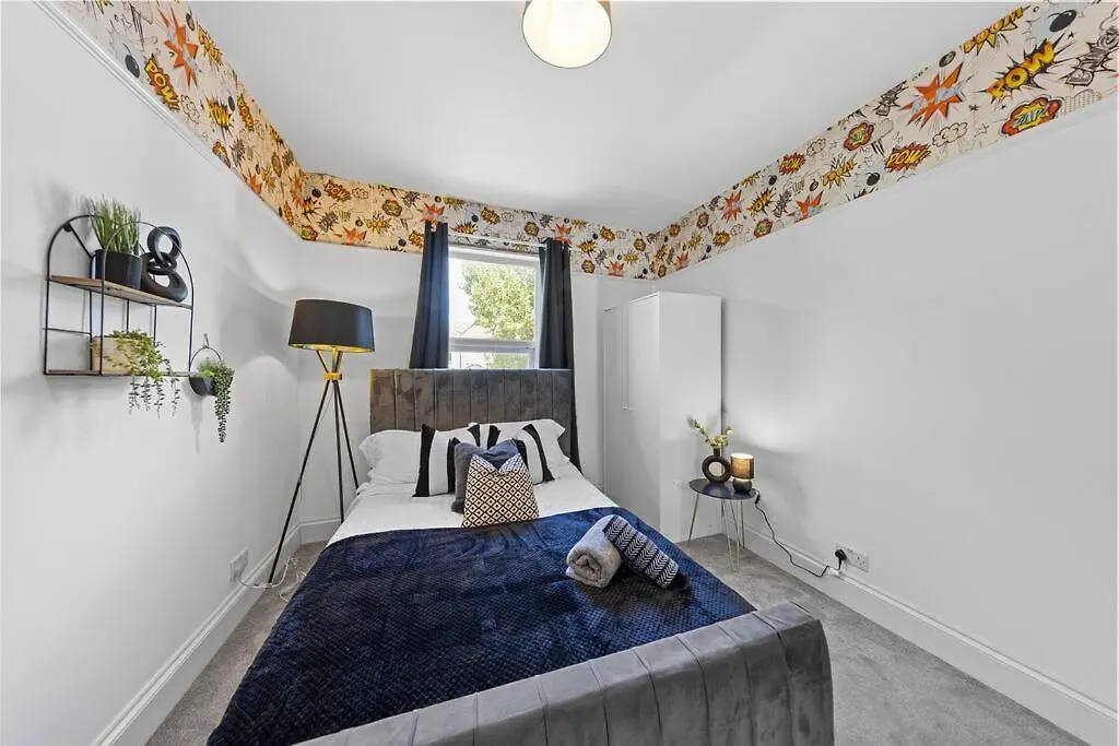 Charming Leytonstone 5 Bed - Apartment London 0*,  United Kingdom