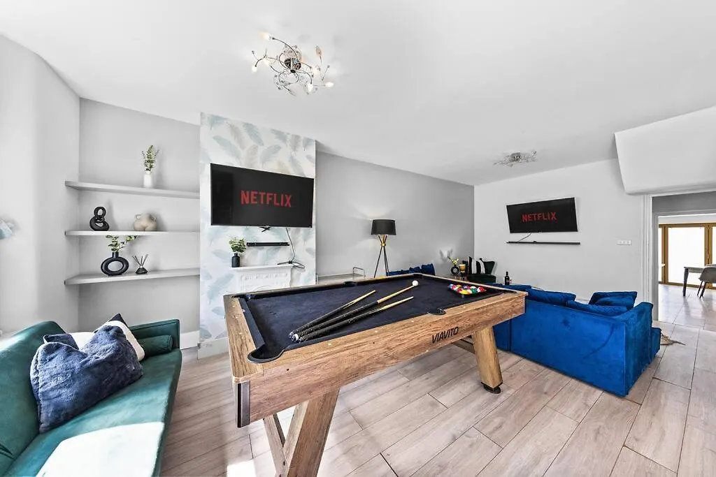 Charming Leytonstone 5 Bed - Apartment London 0*,  United Kingdom